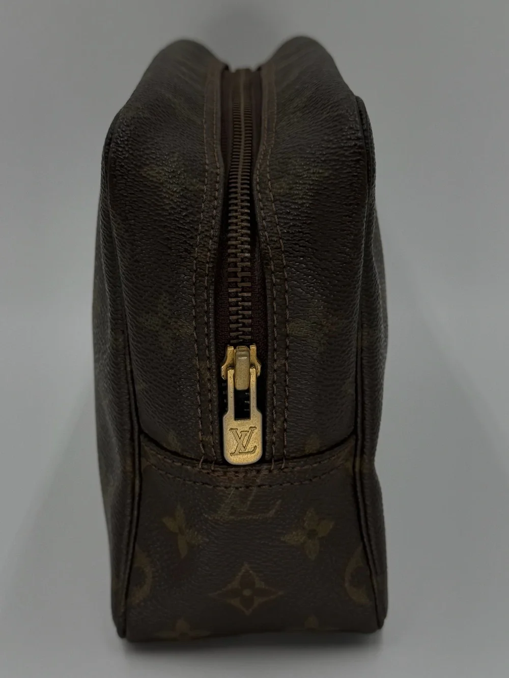 Louis Vuitton Trousse 28 Monogram Toiletry Bag W/Dust Bag Very Good Condition - Picture 9 of 16